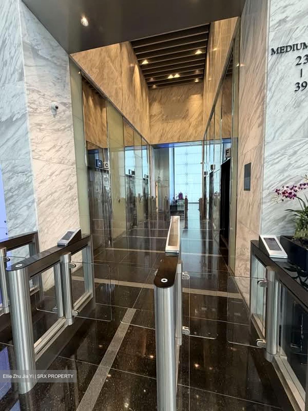 One Raffles Place (D1), Office #599575921